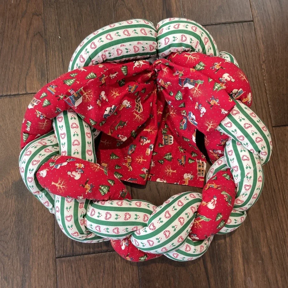 Handmade‎ Twisted Braid Wreath Red Holly Green Christmas Soda Pull Tab Hanger